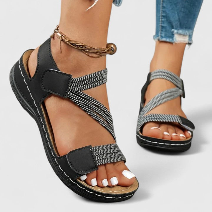 Calveth | Women&