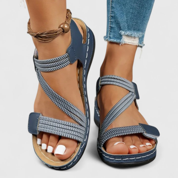 Calveth | Women&