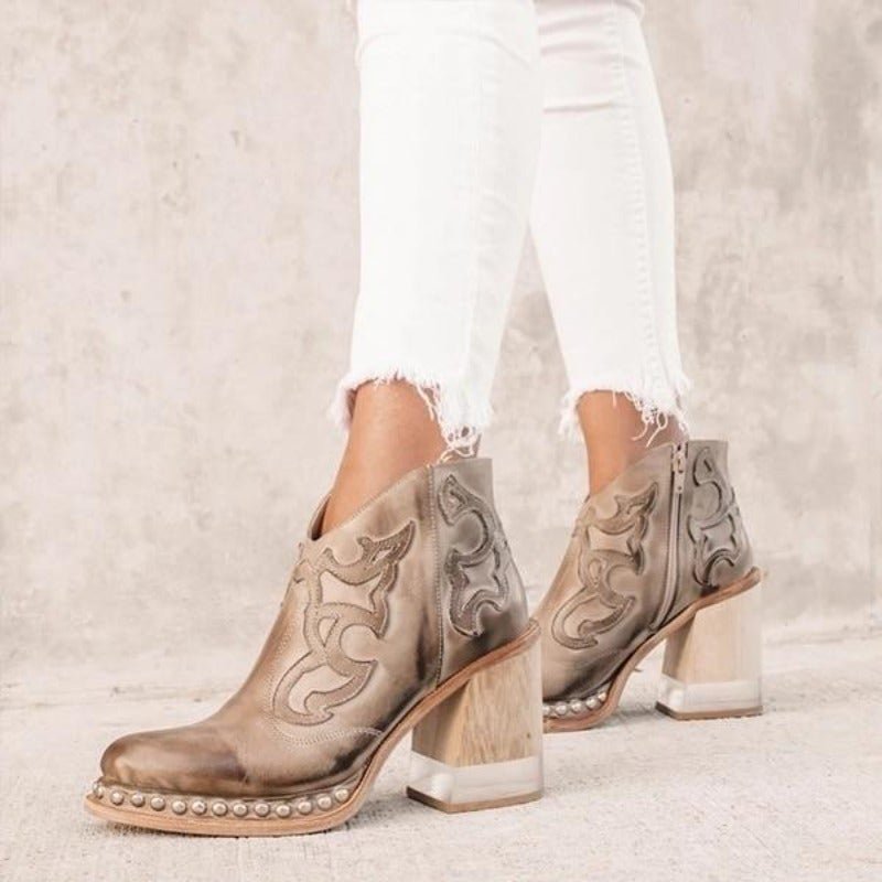 Calveth | Women&