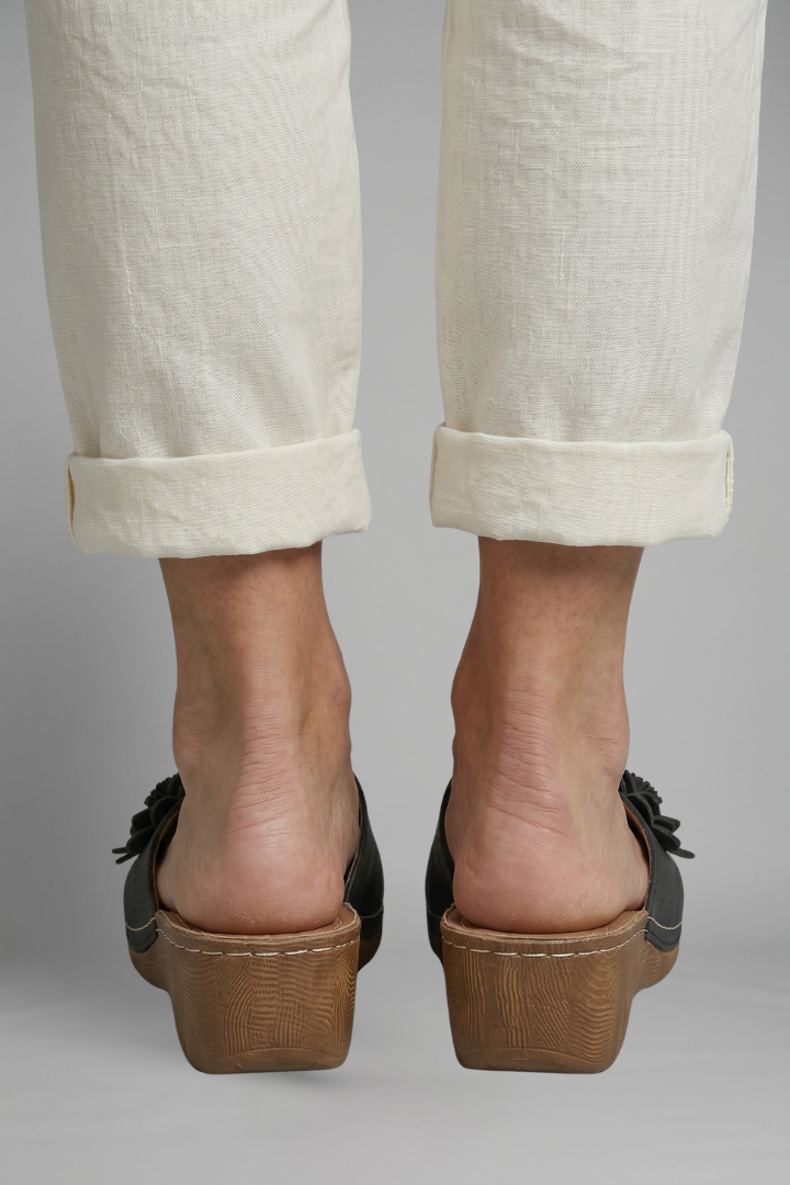 Loravel | Women's Slide Sandals - Black - Image 5