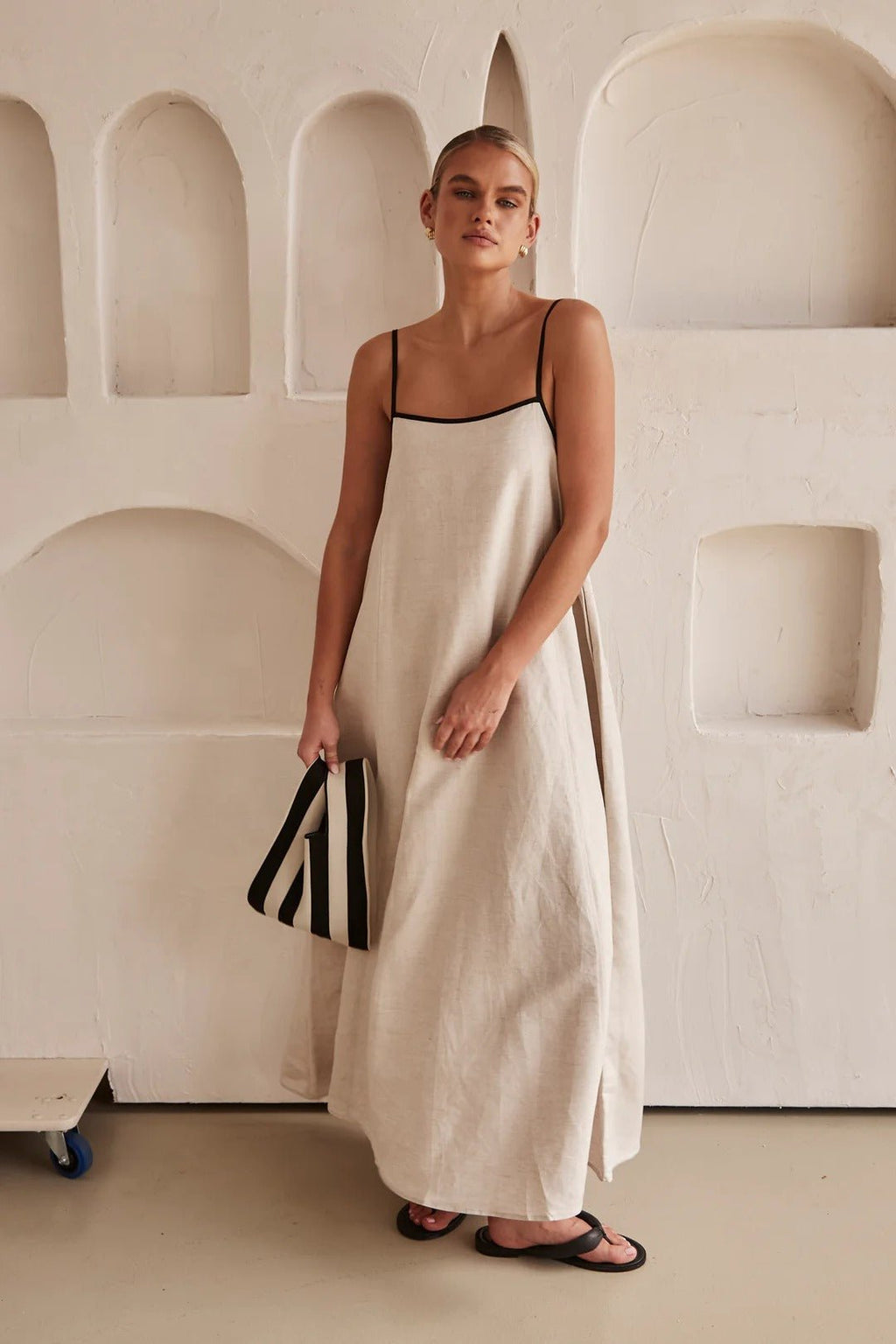 Tivenne | Women's Relaxed Maxi Dress with Contrast Trim - Beige - Image 2