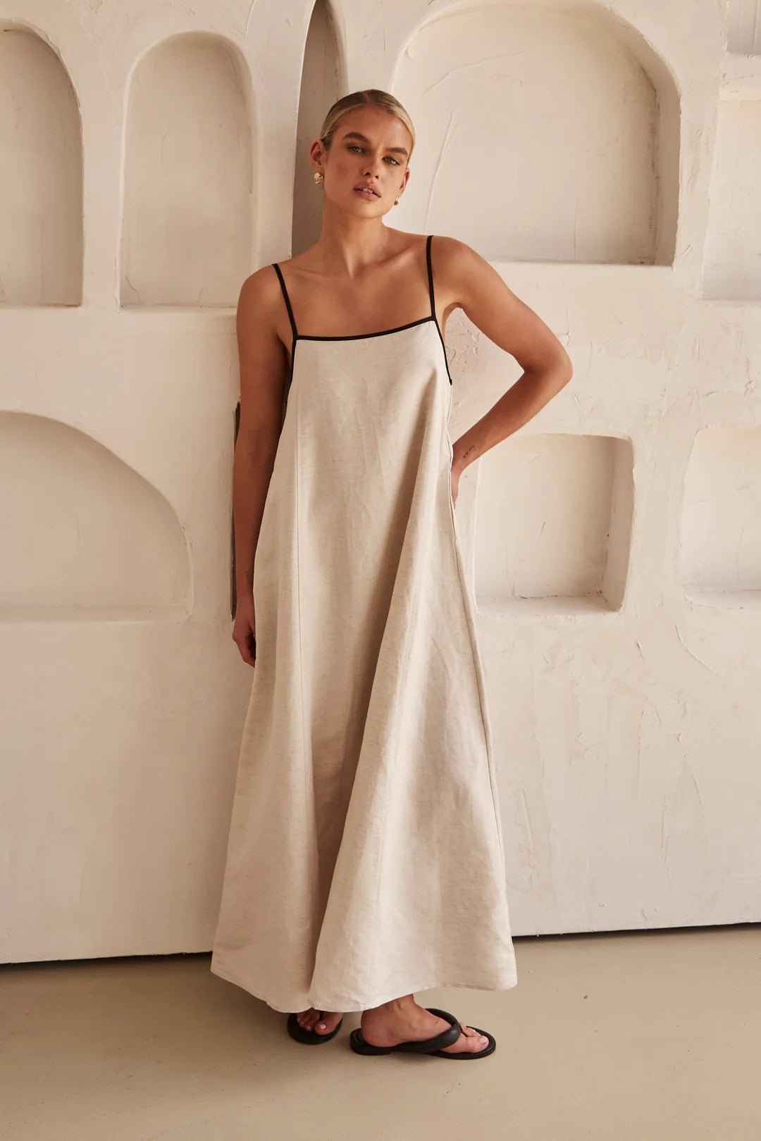 Tivenne | Women's Relaxed Maxi Dress with Contrast Trim - Beige - Image 3