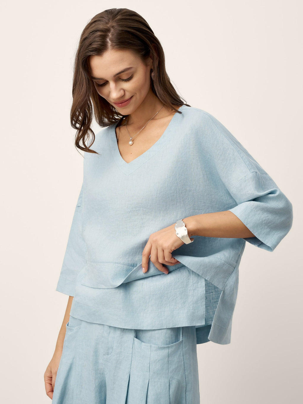 Veldourne | Women's Linen Top V-Neck Relaxed Blouse - Light Blue - Image 5