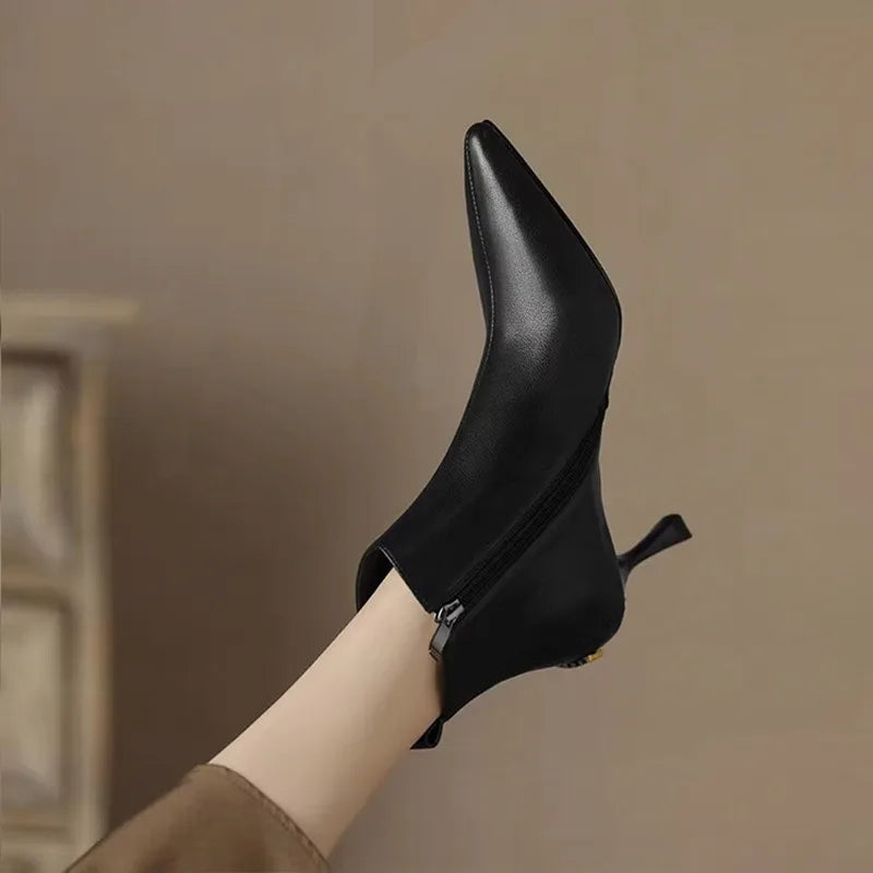 Wrenith | Women's Heeled Ankle Boots Pointed Toe - Black - Image 4