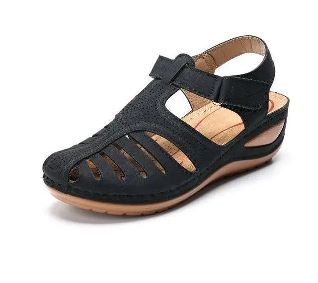 Zelvorne | Women's Closed Toe Wedge Sandals - Image 1