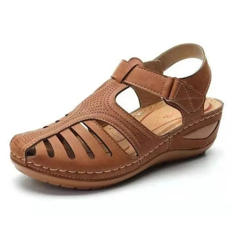 Zelvorne | Women's Closed Toe Wedge Sandals - Image 2